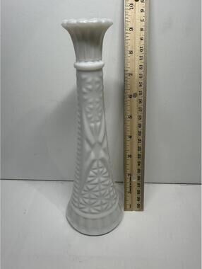 Vintage Hoosier Milk Glass Starburst Bud Vase 9” White Diamond Patter